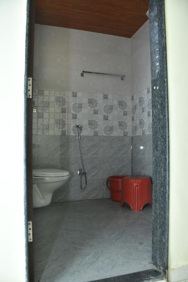 Hotel Kalika Residency Akalkot Esterno foto