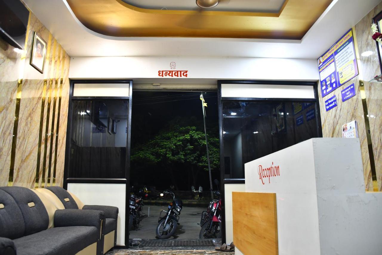 Hotel Kalika Residency Akalkot Esterno foto